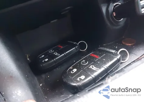 2013 Dodge Charger R/T Plus z USA, uszkodzony, nr VIN 2C3CDXDT7DH602088